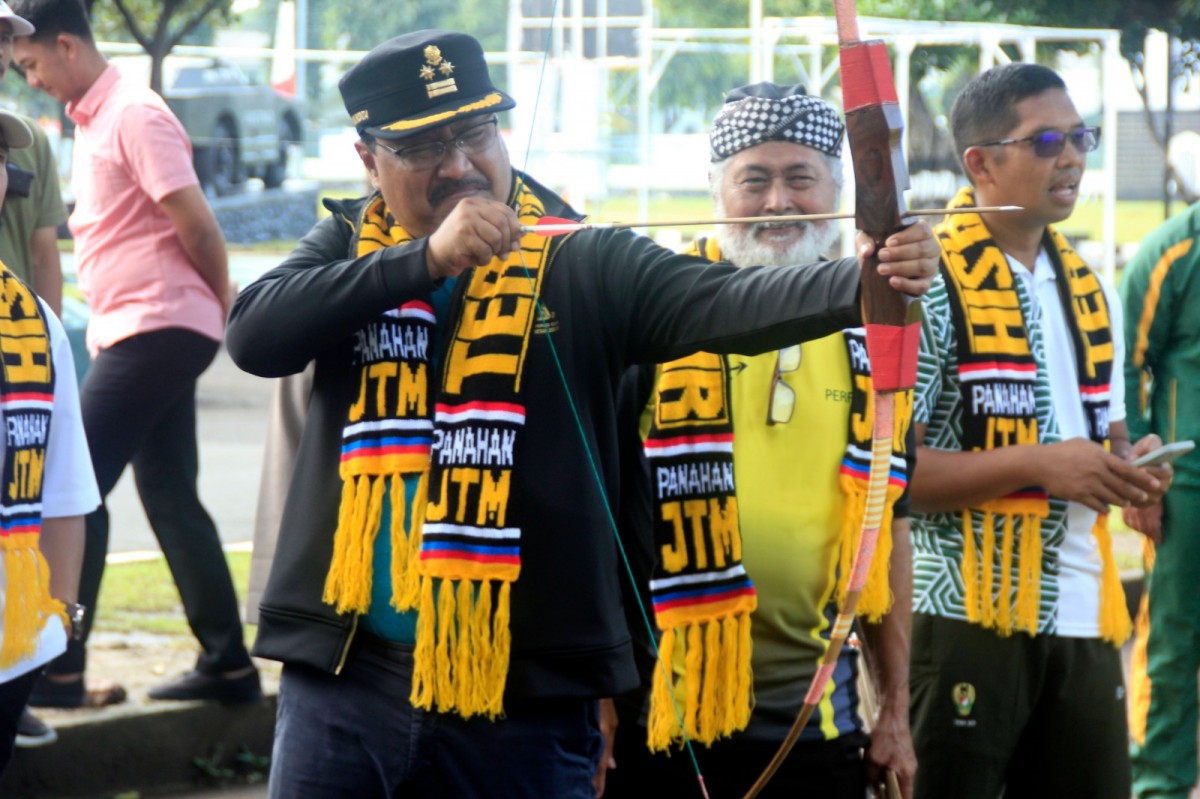 Wali Kota Pasuruan, Saifullah Yusuf (Gus Ipul) dalam pembukaan turnamen panahan Jaladri Cup Provinsi Jawa Timur Tahun 2023 (Foto-foto: Pemkot Pasuruan)