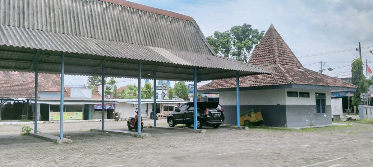 Kondisi sub terminal Ngoro yang tak berfungsi. (Foto: Elok Aprianto/jatimnow.com)