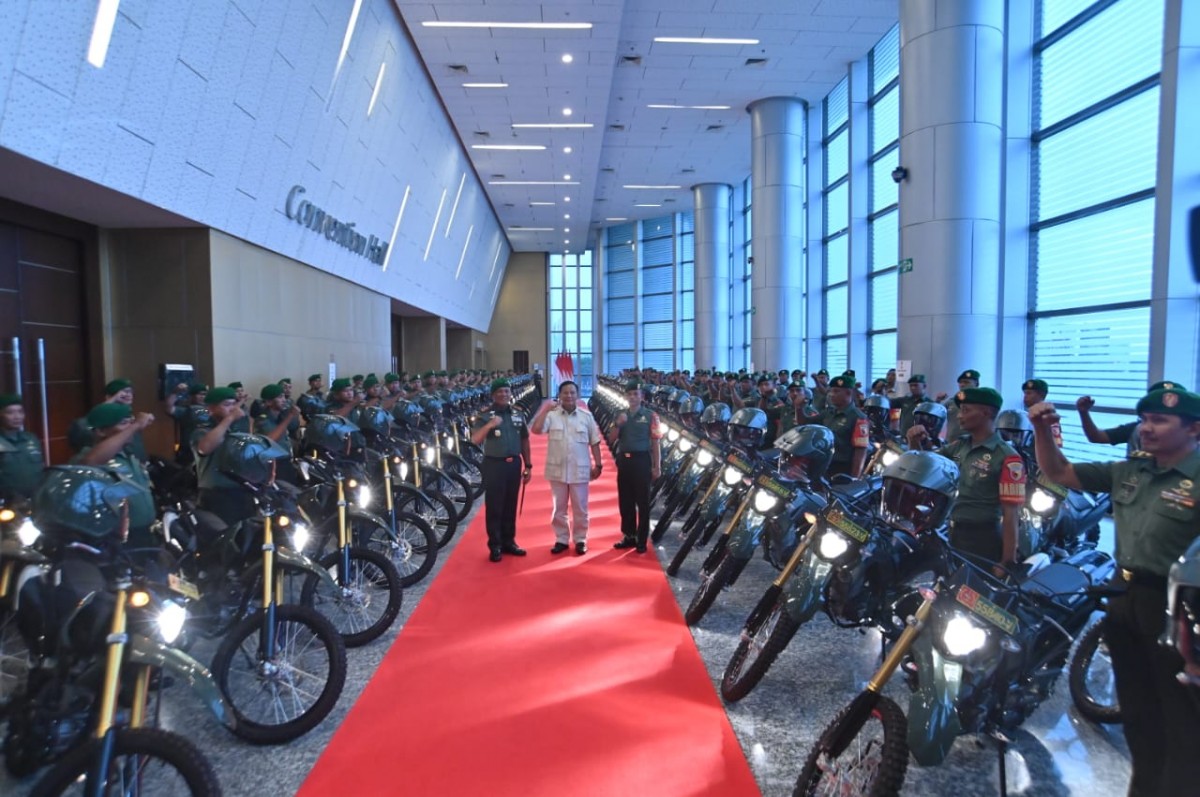 Prabowo dalam seremonial bantuan motor tersebut dilakukan di Grand City Convention Hall Surabaya, dengan dihadiri ratusan anggota Babinsa dari seluruh Jawa Timur. (Foto: Zain Ahmad/jatimnow.com)