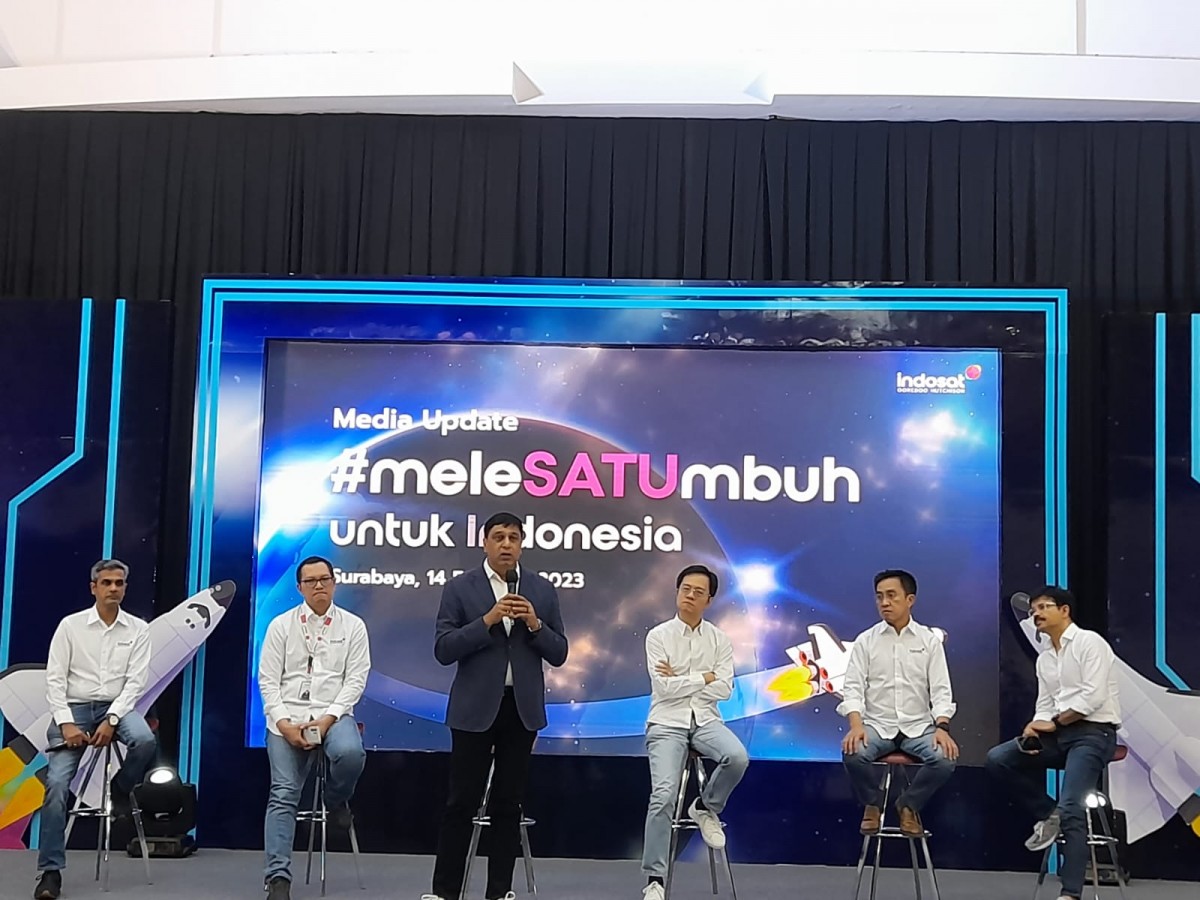 IOH saat konferensi pers di Kantor Indosat Surabaya (Foto: Zain Ahmad/jatimnow.com)