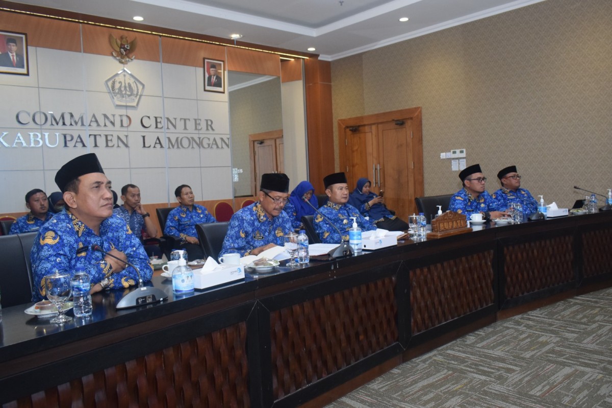 Diskusi antara Pemkab Lamongan bersama Direktur Pelaksanaan Pembiayaan Infrastruktur Jalan dan Jembatan (Foto: Humas Pemkab Lamongan for jatimnow.com)