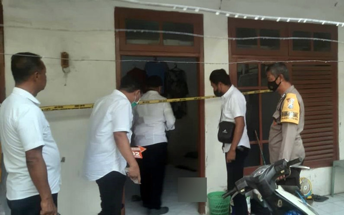 Polisi melakukan identifikasi di TKP (Foto: Polsek Pandaan)