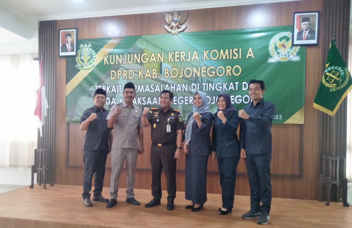 Komisi A DPRD Bojonegoro saat kunjungan kerja ke Kejaksaan Negeri setempat (Foto: Misbahul Munir/jatimnow.com)