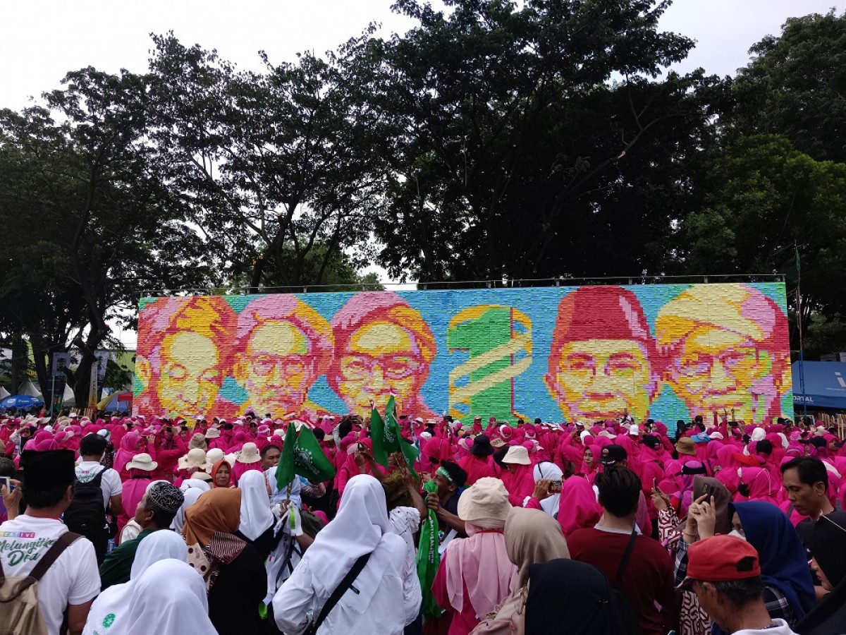 Keren! Kolase Wajah 3 Tokoh Besar Pendiri NU di Puncak 1 Abad, Tembus Rekor Muri