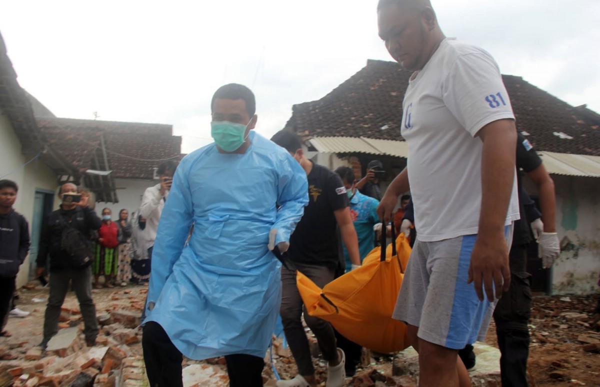 Pekerja di Tulungagung Tewas Tertimpa Tembok Rumah Tua