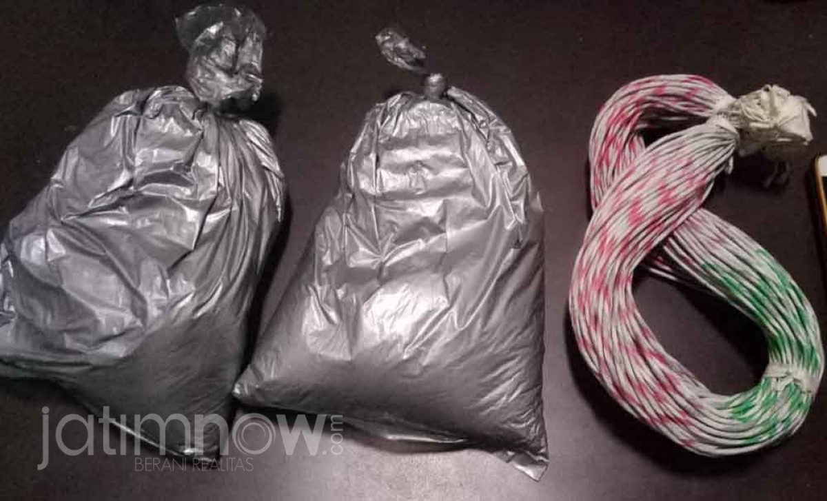 Ilustrasi bubuk mercon (Foto: Dok. jatimnow.com)