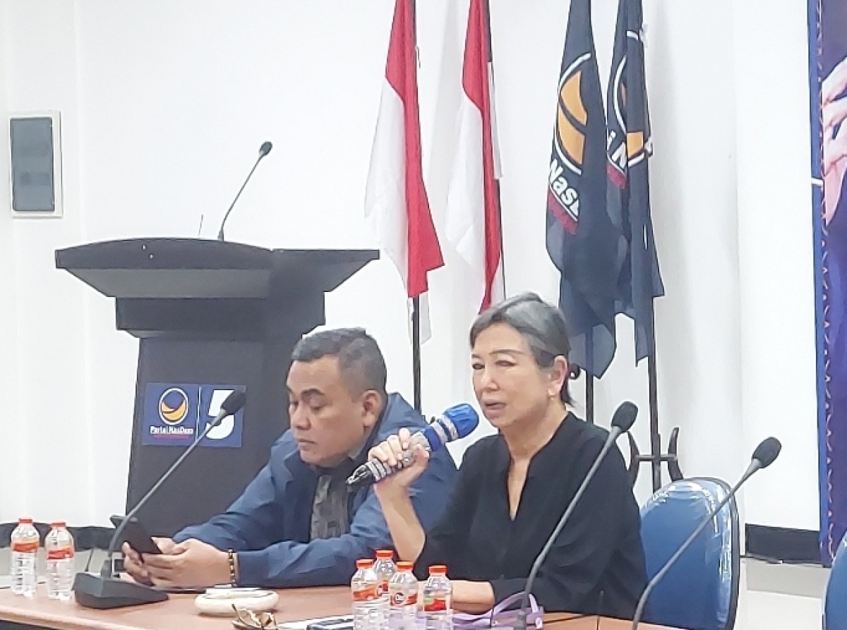 Ketua DPW Partai NasDem Jawa Timur Sri Sajekti Sudjunadi (kanan). (Foto: Ni'am Kurniawan/jatimnow.com)