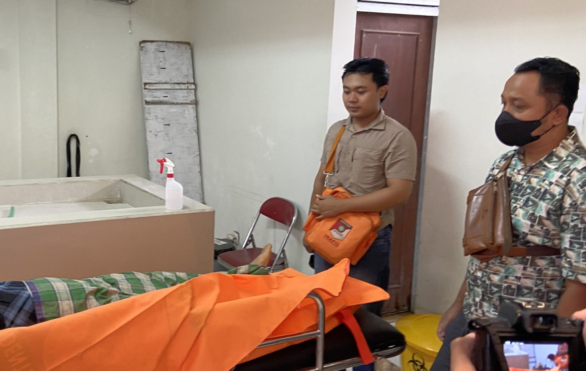 Jenazah korban di Kamar Mayat RSUD dr Harjono (Foto: Ahmad Fauzani/jatimnow.com)