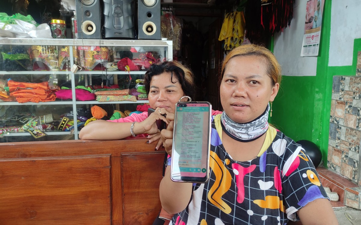 Atik, salah satu nasabah arisan indeks asal Banyuwangi (Foto: Eko Purwanto/jatimnow.com)