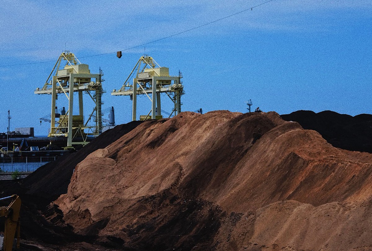 Produksi listrik berbasis biomassa di PLTU Paiton akan dikembangkan di sejumlah entitas guna mendukung energi bersih. (foto: PLN NP for jatimnow.com)