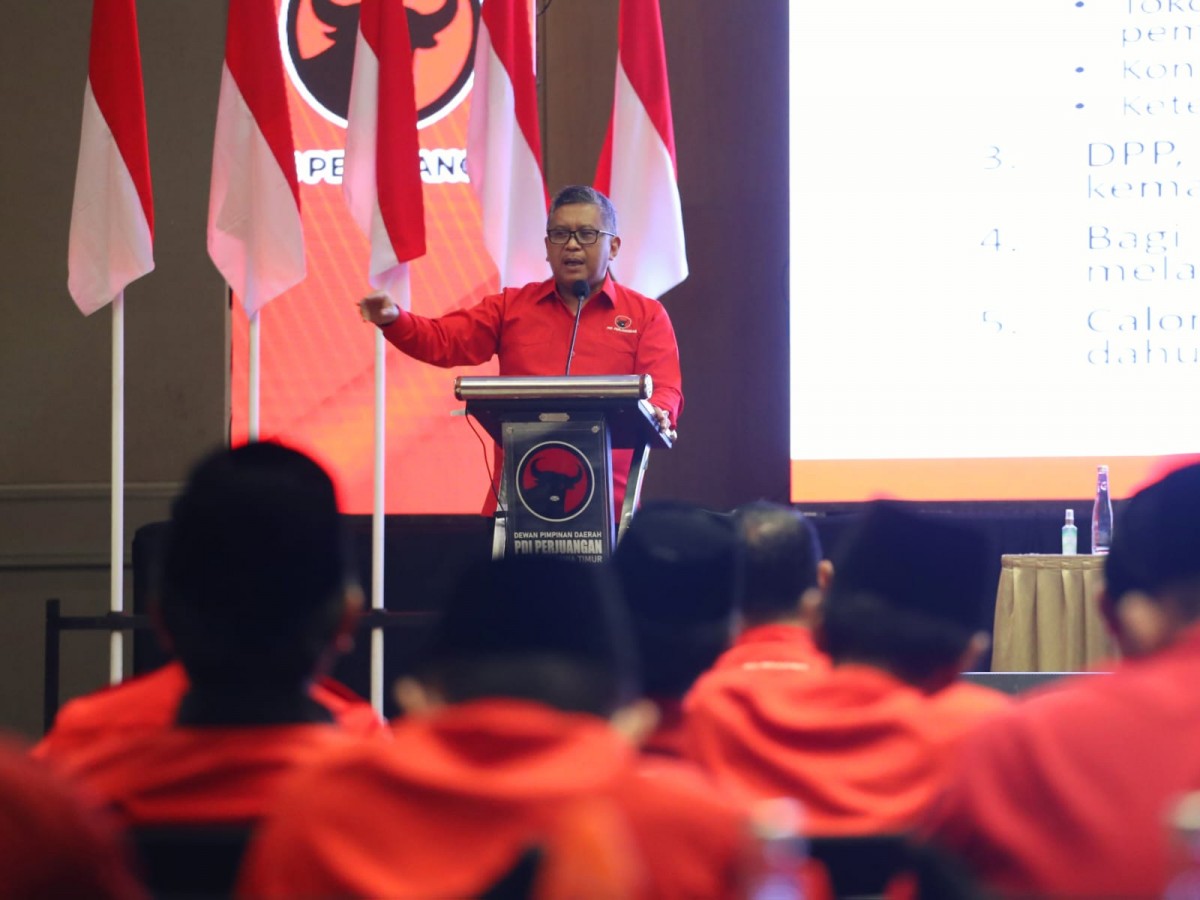Sekjen PDI Perjuangan Hasto Kristiyanto saat memimpin rakernis di Hotel Vasa, Surabaya. (foto: PDI Perjuangan for jatimnow.com)