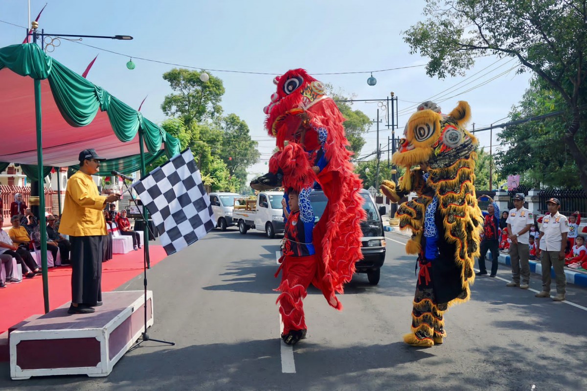 Pawai produk mebel Kota Pasuruan (Foto-foto: Humas Pemkot Pasuruan)