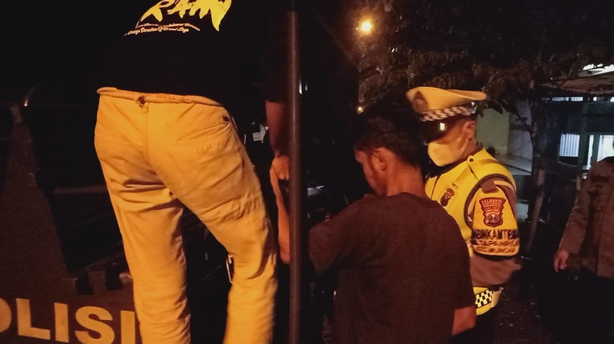 Adu Banteng di Jalan Raya TPU Cluring, Pemotor Lansia Meninggal Dunia