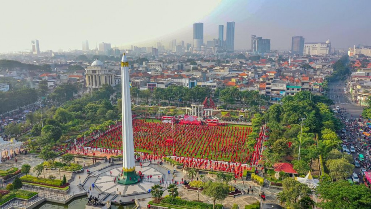 Senam Sicita di Tugu Pahlawan. (Foto: Humas PDI Perjuangan Surabaya for jatimnow.com)