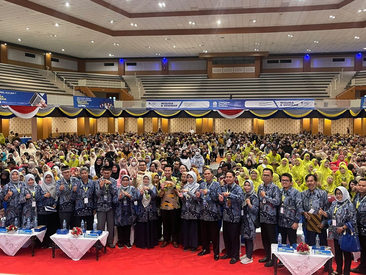Universitas Terbuka Surabaya menggelar seminar jelang wisuda (Foto: Zain Ahmad/jatimnow.com)