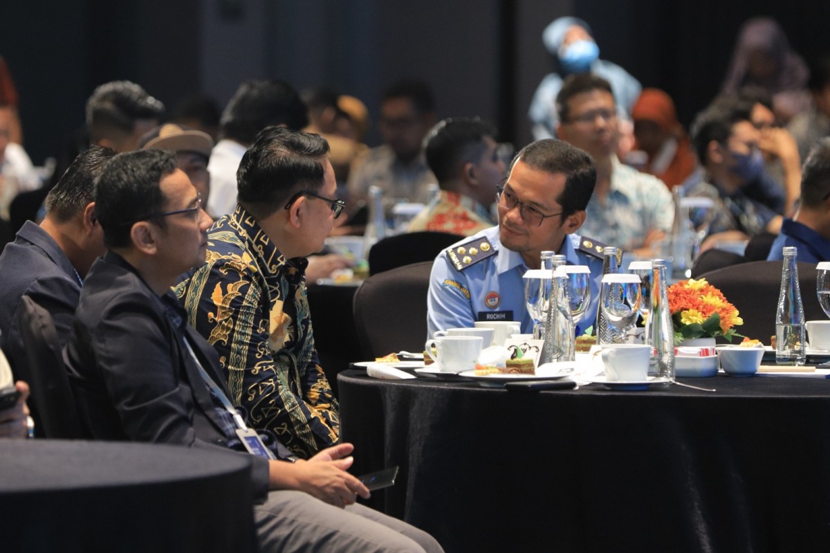 Kemenkumham Jatim saat menhadiri kegiatan Business Insight bertema Accelerate Your Business Performance Throug Digital Transformation bersama Pemprov dan Telkom. (Foto: Humas Kemenkumham Jatim)