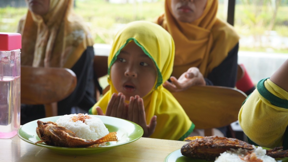 Tips Berpuasa ala Anak TK di Lamongan, Mancing hingga Masak Menu Berbuka Kaya Gizi