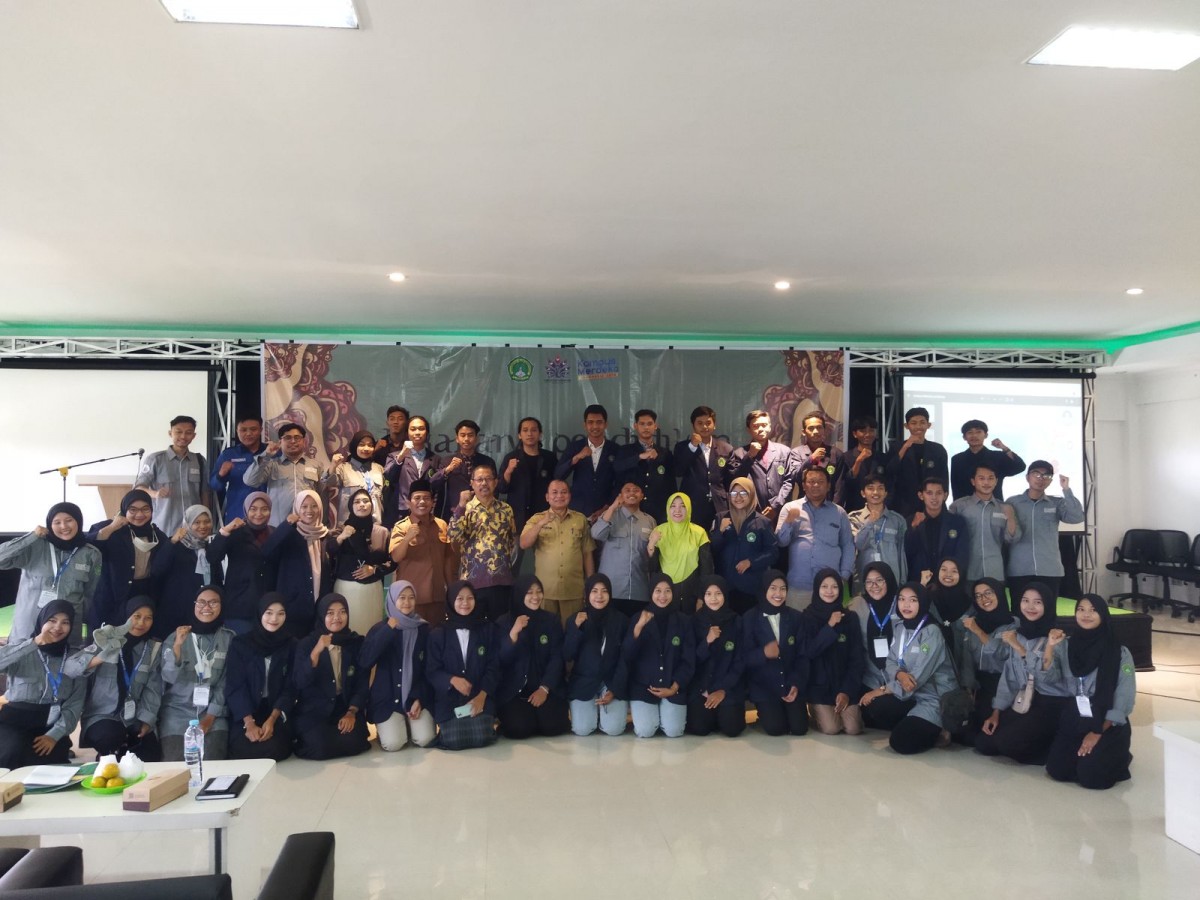 BEM Unisla Bedah Kurikulum MBKM: Tak Optimal dan Manipulatif