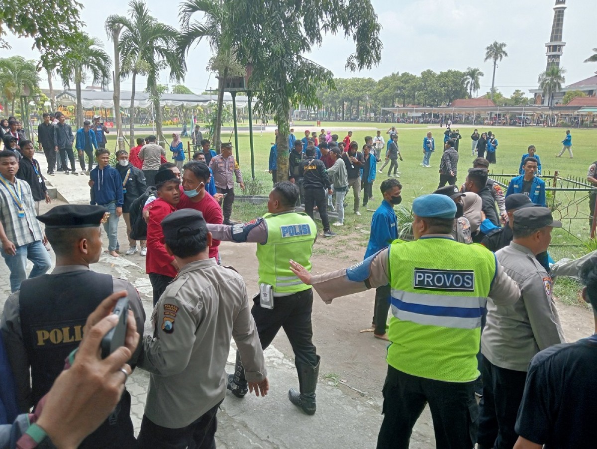 Buntut Aksi Berujung Ricuh, PMII Jombang Minta Kapolres Jombang Dicopot