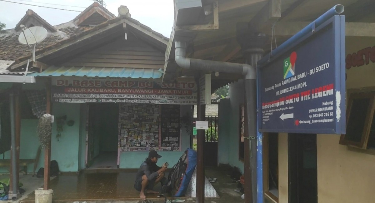 Kantor Sekretariat Pos Pendakian Gunung Raung via Wonorejo, Kalibaru. (Foto: Eko Purwanto/jatimnow.com)
