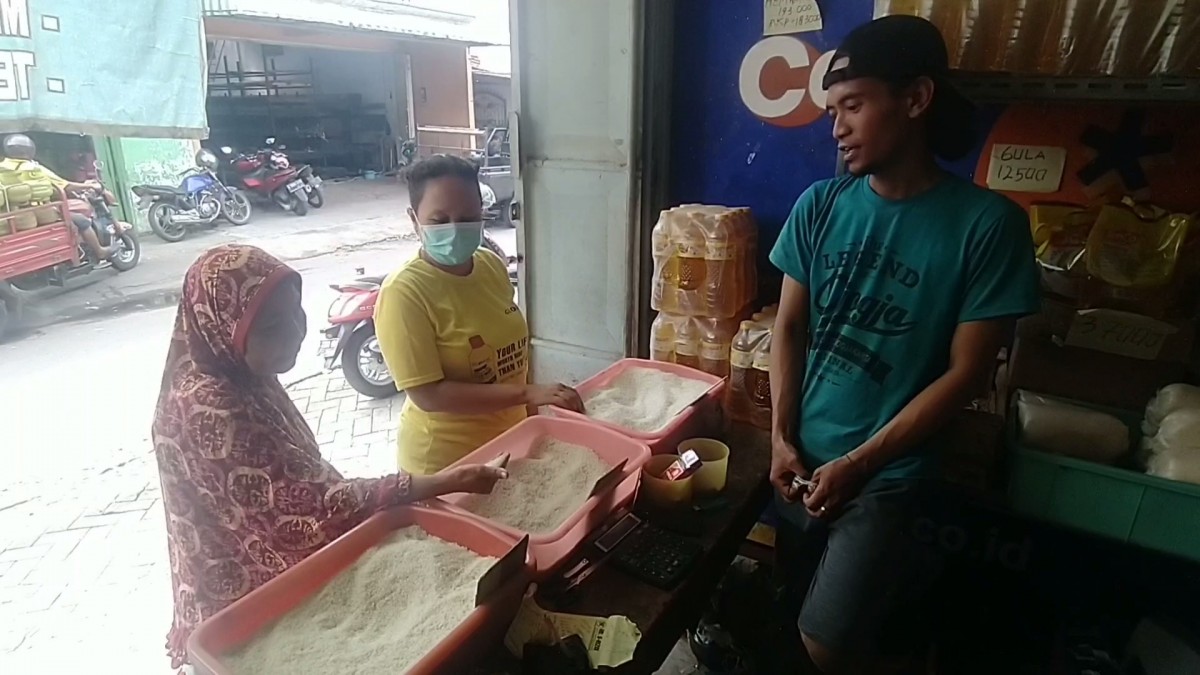 Aktivitas pedagang beras di Jombang (Foto-foto: Elok Aprianto/jatimnow.com)