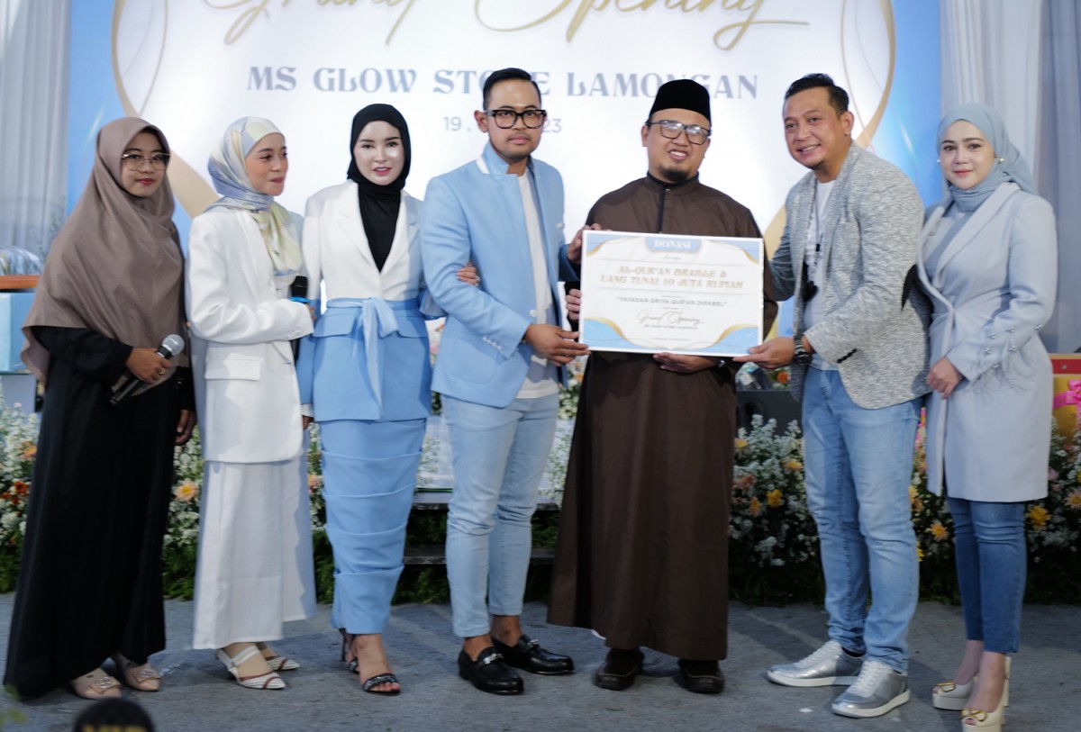 Pembukaan store dan barber di Lamongan (Foto: Ms Glow for jatimnow.com)