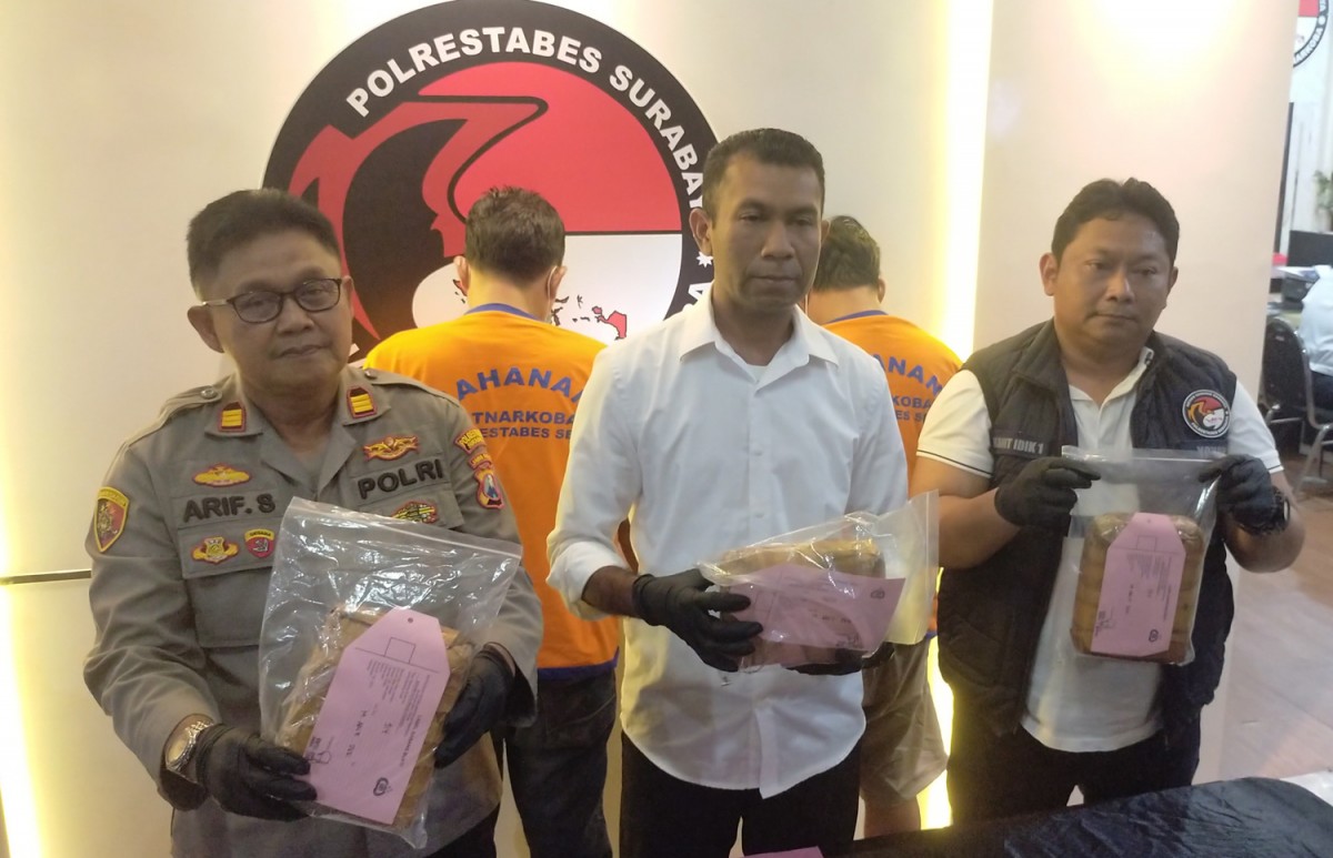 Penyelundupan 3 Kilogram Ganja dari Aceh ke Surabaya Digagalkan