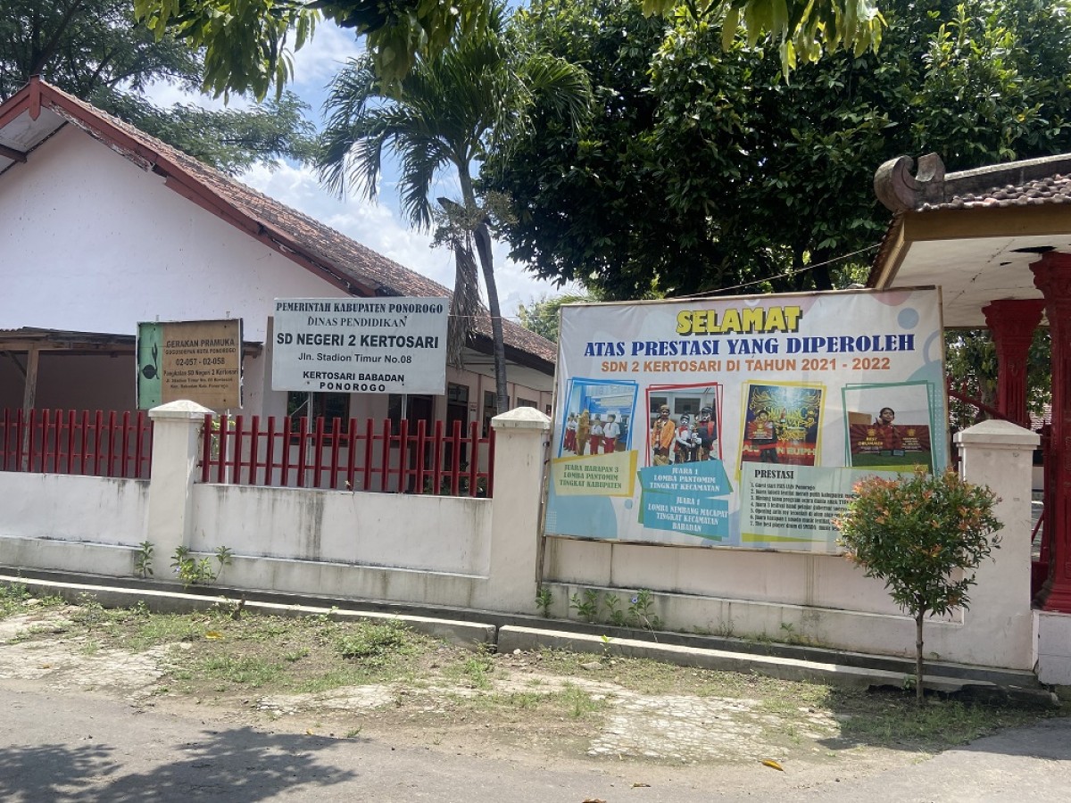 SDN 2 Kertosari salah yang akan digabung pada tahun ajaran 2023/2024. (Foto: Ahmad Fauzani/jatimnow.com)