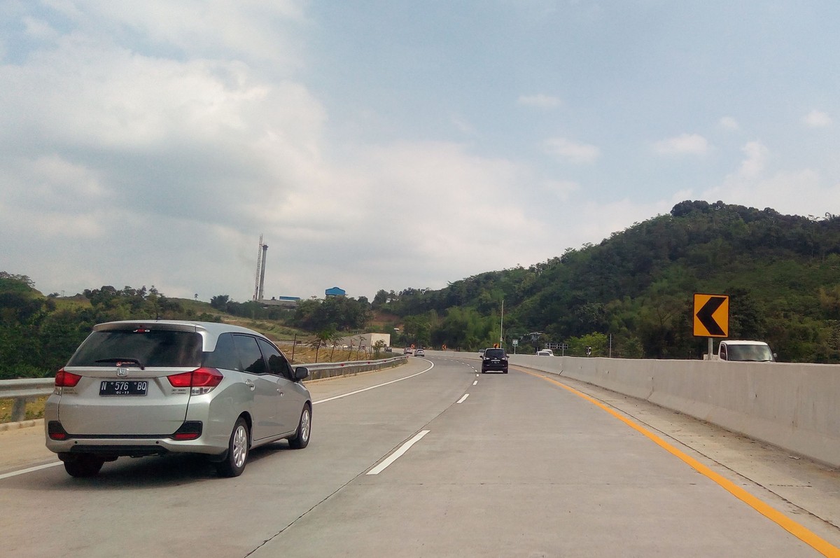 Jalan tol Surabaya-Malang tahun ini tidak bisa dilanjutkan hingga ke Kepanjen setelah mundurnya investor. (foto: dok jatimnow.com)