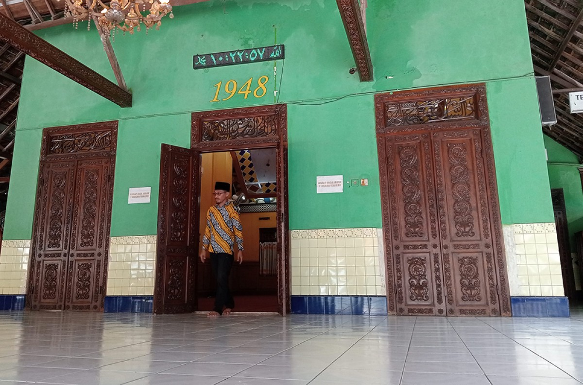 Masjid Baitus Siddiqin di kompleks pondok pesantren Shiddiqiyah Ploso Jombang yang menonjolkan arsitek Jawa. (foto: Elok Aprianto/jatimnow.com)