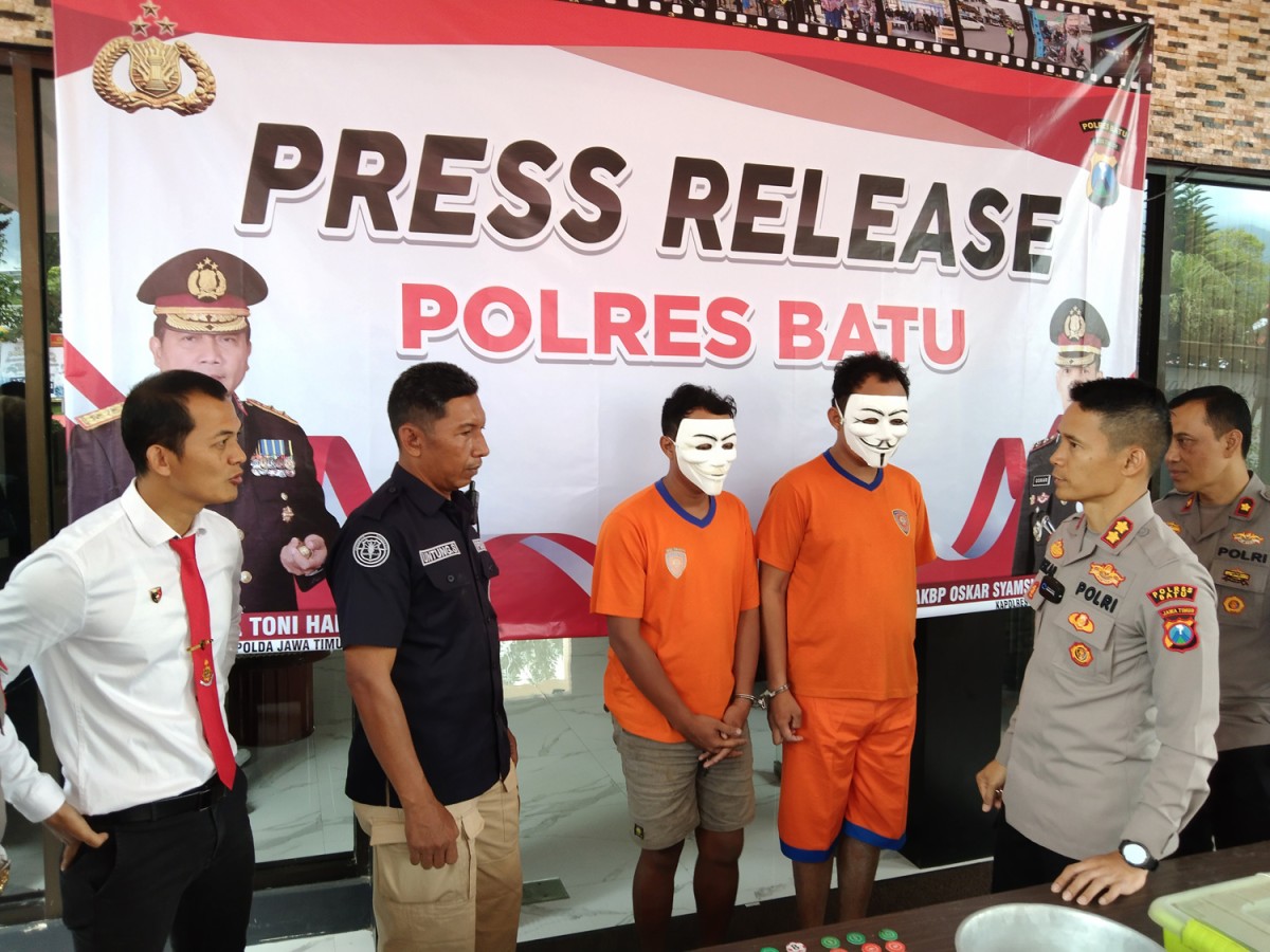 Ledakan Petasan Tewaskan 1 Orang, Polres Batu Tangkap Kakak Adik Penjual Bahan