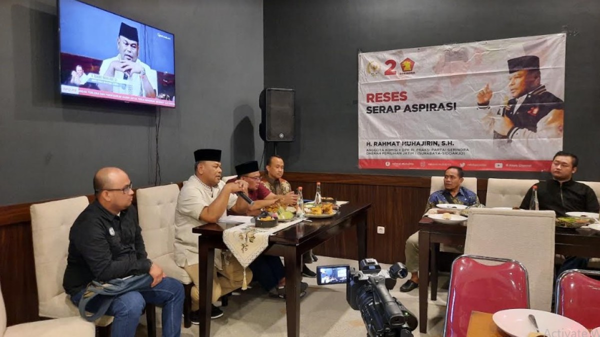 Rahmat Muhajirin saat serap aspirasi bersama HPP Sidoarjo. (Foto: Achmad Supriyadi/jatimnow.com)