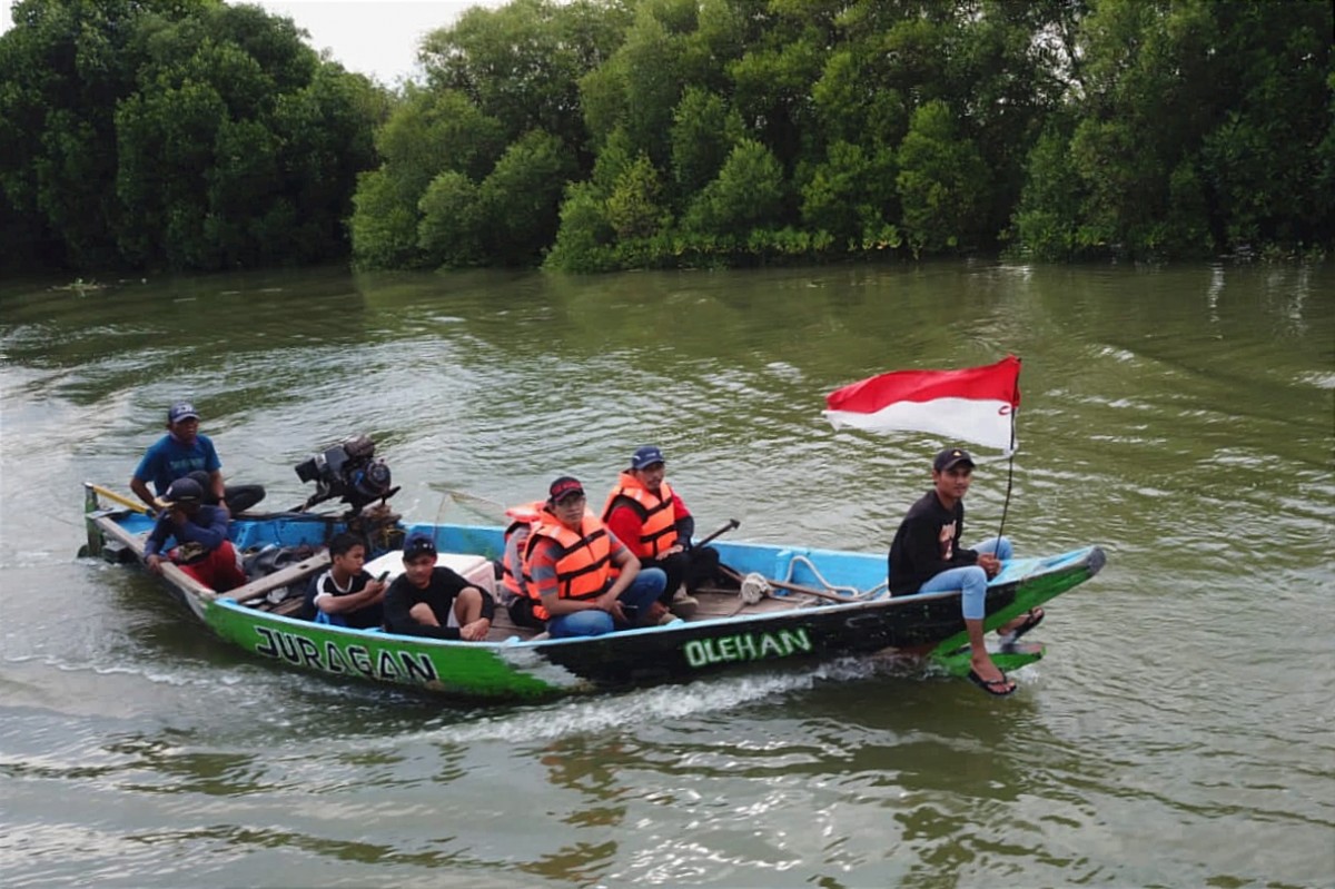 Sambut Ramadan, Nelayan Gresik Lakukan Sedekah Sungai
