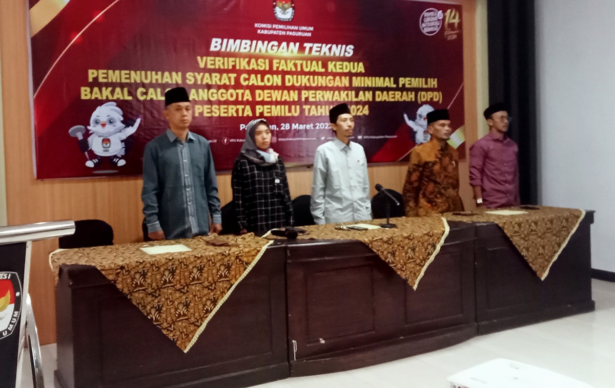 KPU Kabupaten Pasuruan berusaha mempercepat verifikasi faktual calon DPD RI. (foto: Moch Rois/jatimnow.com)