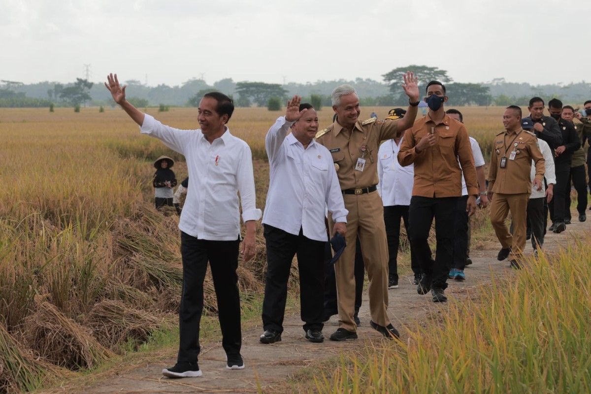 Jokowi bersama Prabowo Subianto. (Foto: dok. jatimnow.com)
