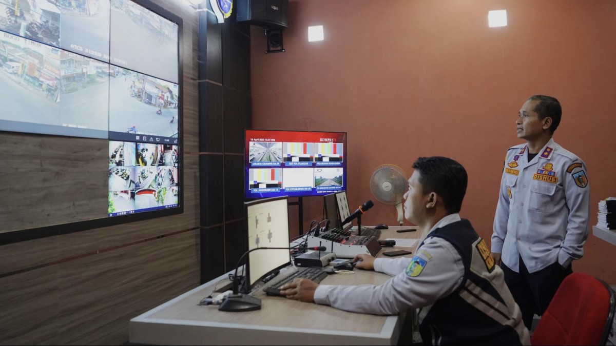 Petugas ATCS Dinas Perhubungan Kabupaten Kediri. (Foto: Humas Pemkab Kediri/jatimnow.com)