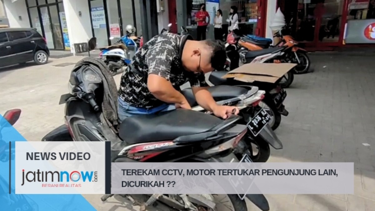 Terekam Cctv, Motor Revo Ditukar Supra Oleh Pengunjung Kedai, Dicurikah !!