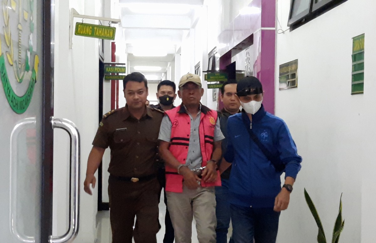 Kades Lolawang, Mojokerto Diamankan Kejaksaan Usai Jadi Tersangka Korupsi Rp1 Miliar