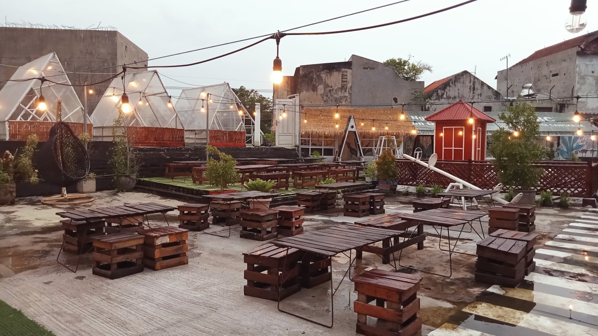 Ini Dia Kafe Berkonsep Rooftop di Pasuruan yang Cocok untuk Ngabuburit dan Berbuka Puasa