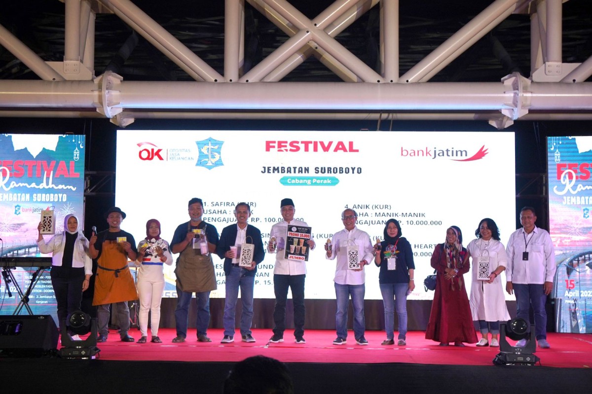 Festival Ramadan yang digelar di Jembatan Suroboyo (foto: Bank Jatim for jatimnow.com)