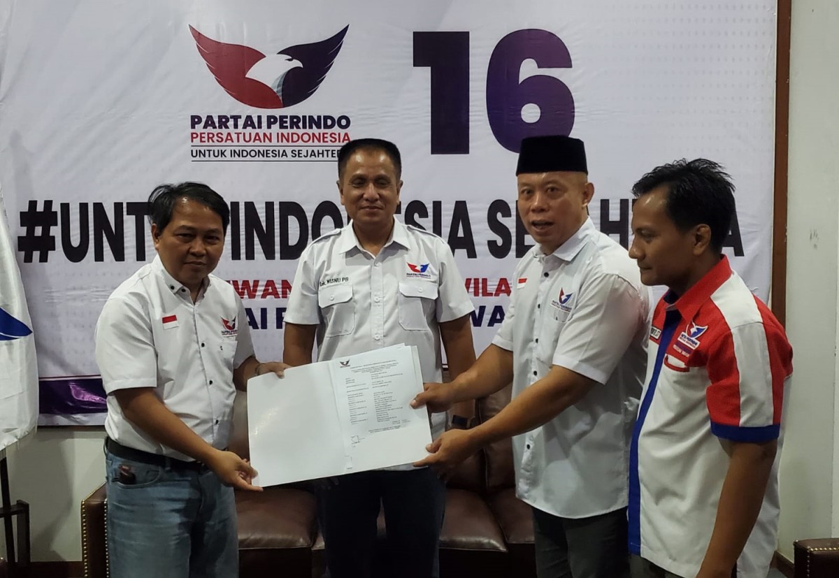 Anugrah Ariyadi (kiri), Wisnoe Prasetja Boedi (dua dari kiri) - (Foto: Baiquni for jatimnow.com)