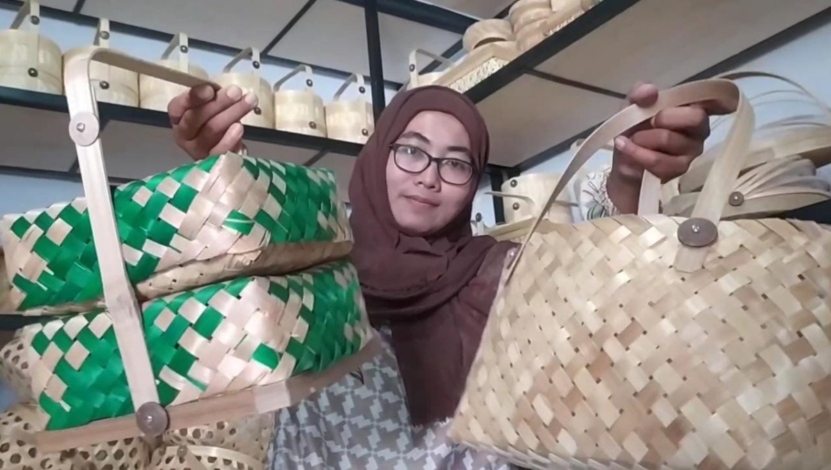 Besek hasil buatan pasangan suami istri (Pasutri) asal Desa Grogol, Kecamatan Diwek, Jombang. (Foto-foto: Elok Aprianto/jatimnow.com)