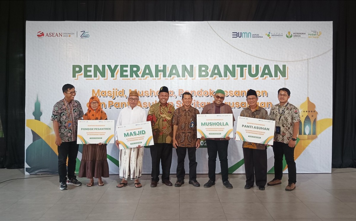 PT Petrokimia Gresik Beri Bantuan Operasional Puluhan Masjid, Musala, Ponpes dan Panti Asuhan