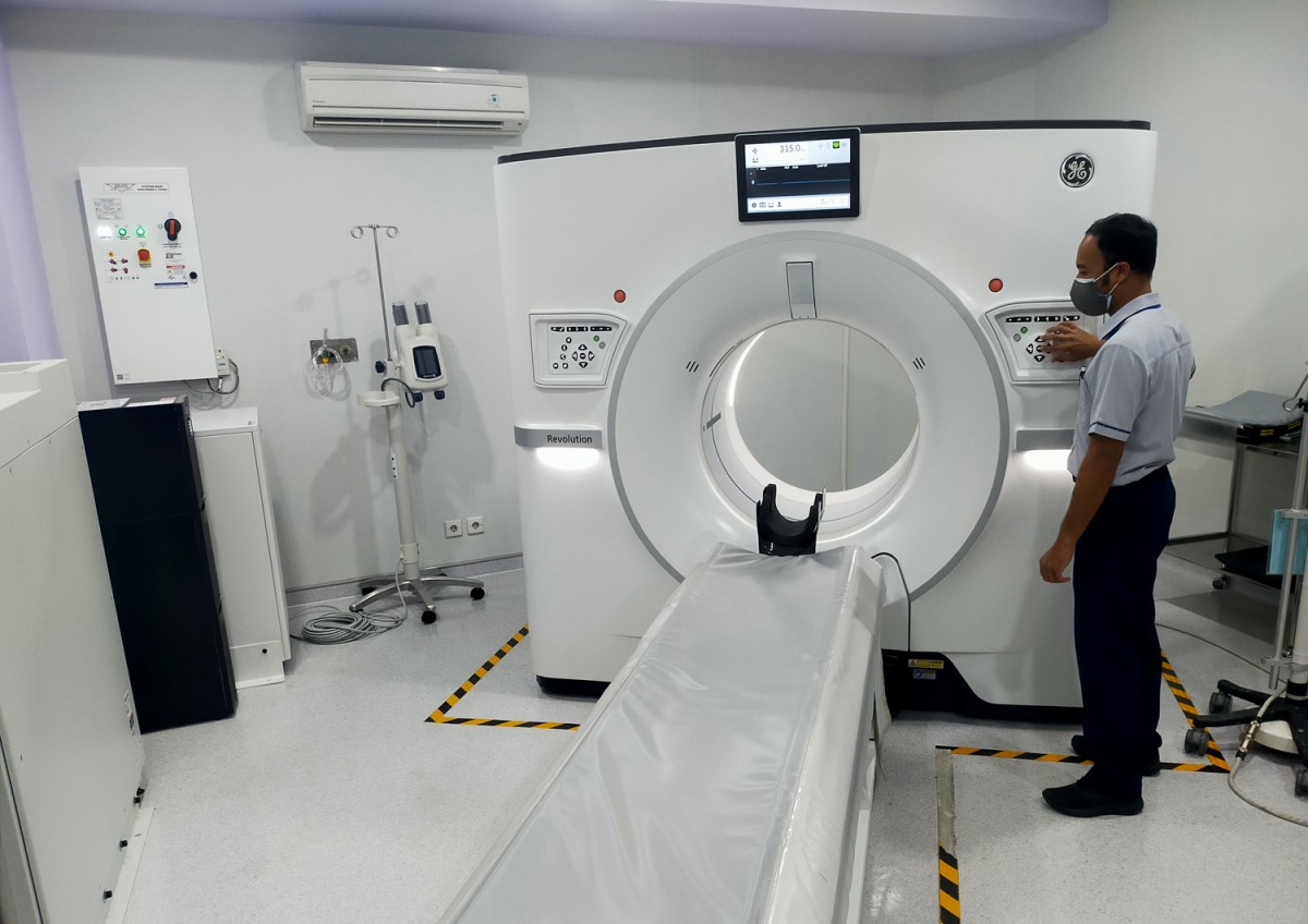 Teknologi canggih pendeteksi sel otak hingga penyakit batu saluran kemih di RS Premier Surabaya (Foto: Fahrizal Tito/jatimnow.com)