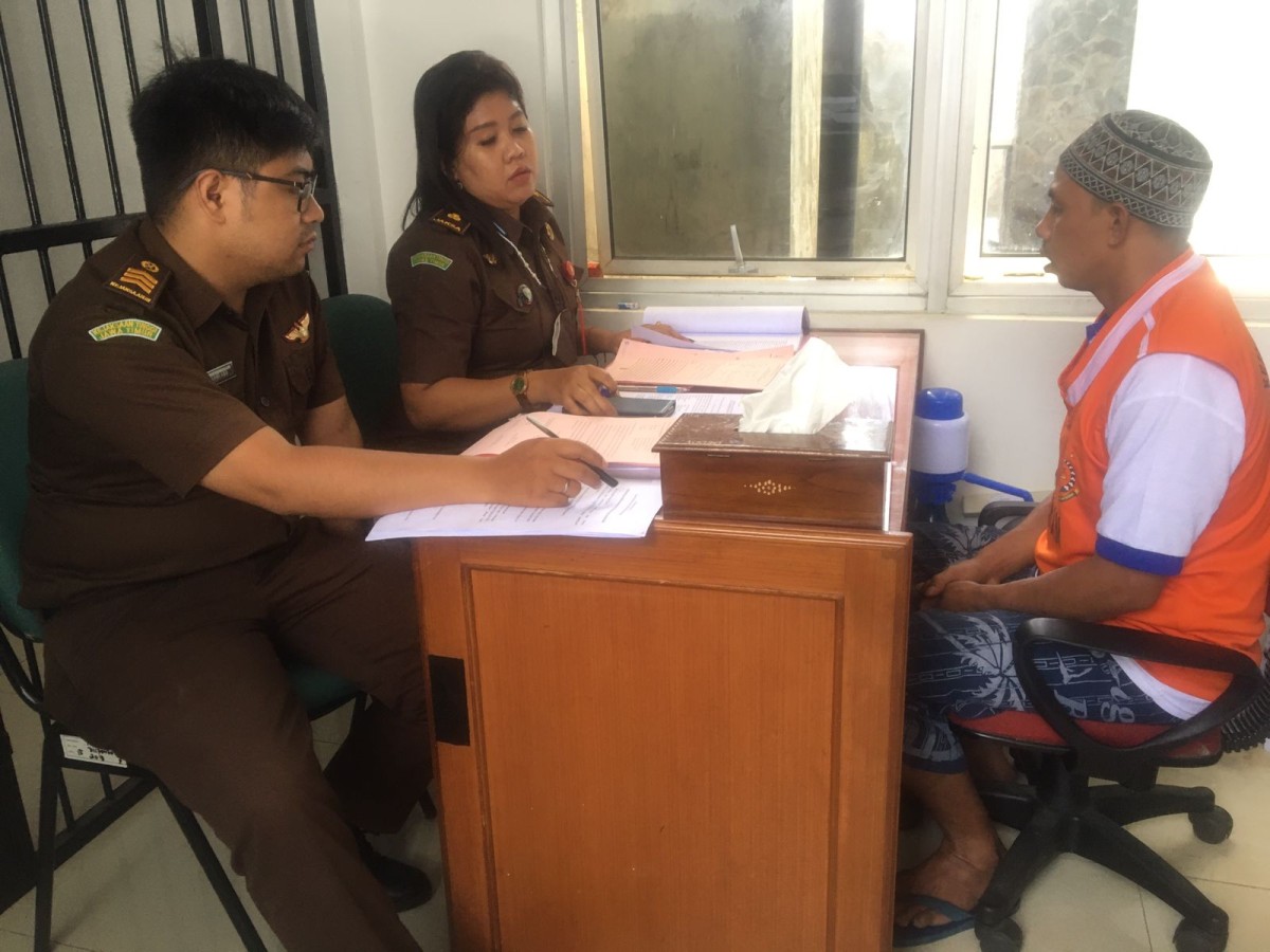 Pelaku pencabulan keponakan. (foto: Kejari Kota Batu for Jatimnow.com)