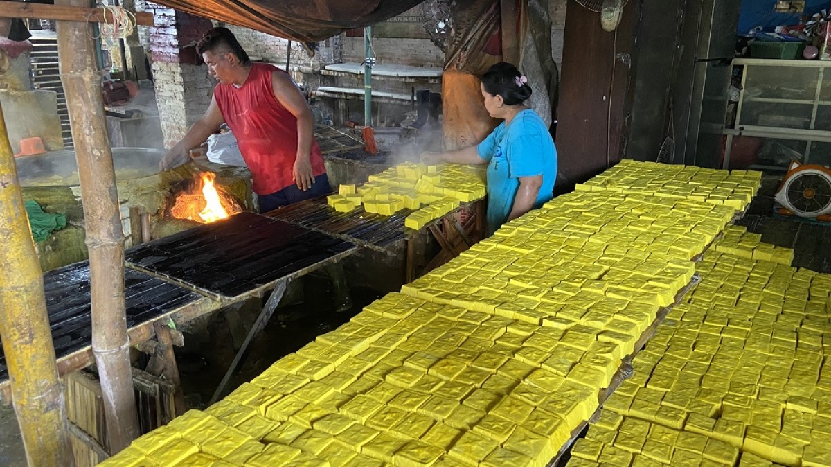 Aktivitas pembuatan tahu di Kampung Tahu, Kediri. (foto: Yanuar Deddy/jatimnow.com)