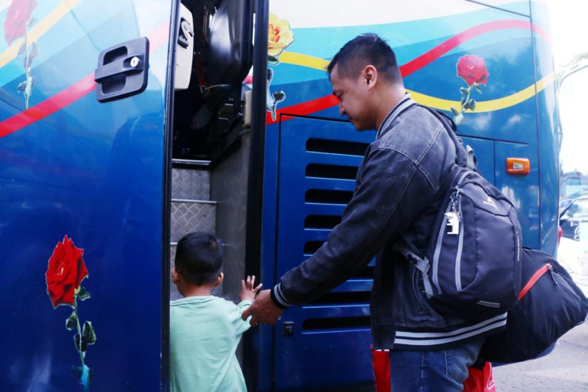 Bahagianya Warga Jatim Ikut Porgram Balik Gratis dari Polda Jatim