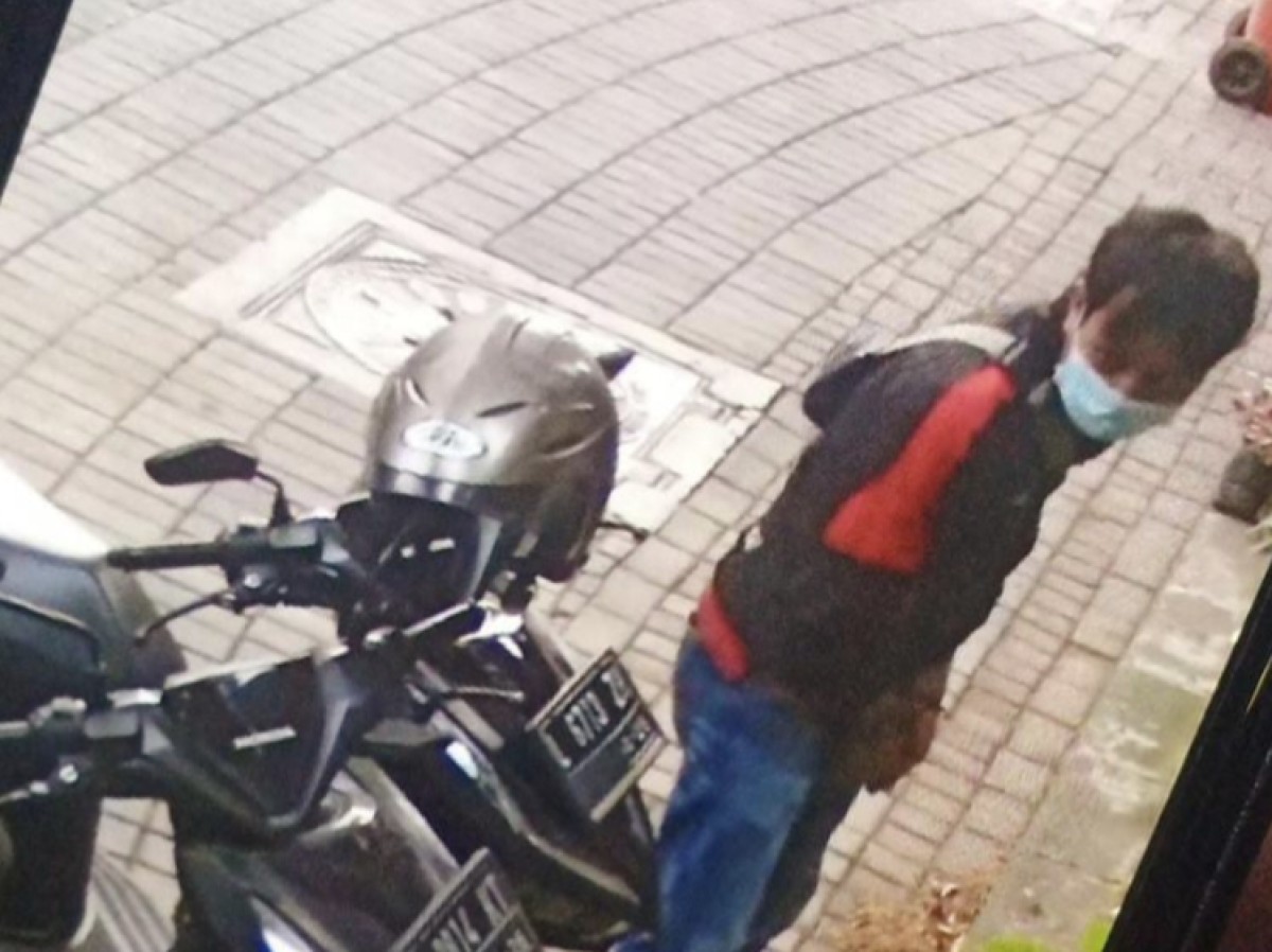 Terlihat Jelas, Ini Wajah Pencuri Motor di Balai Kota Surabaya