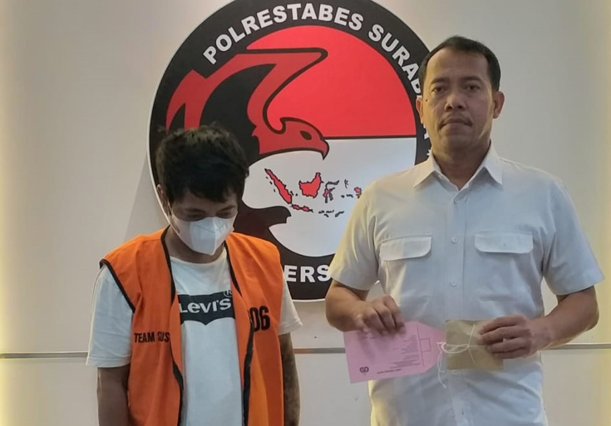 Petani pengedar narkoba diamankan Satresnarkoba Polrestabes Surabaya (Foto: Satresnarkoba Polrestabes Surabaya)