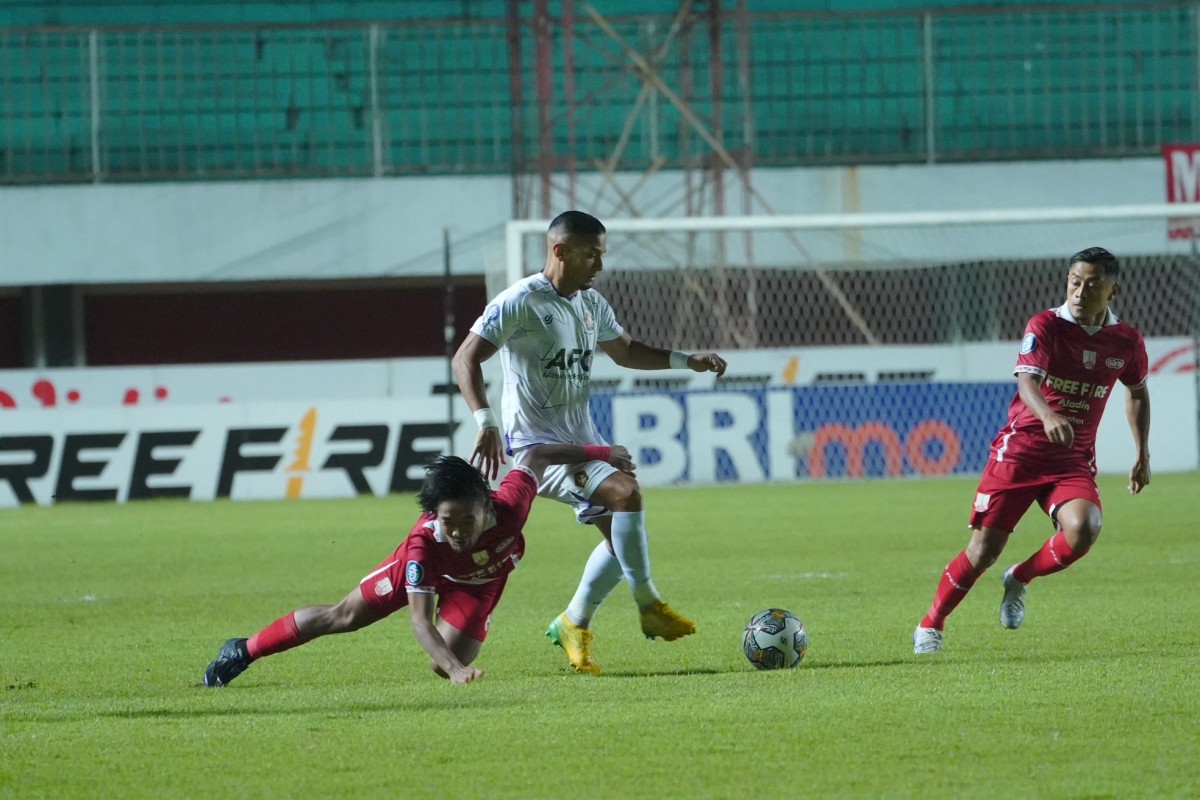 Renan Silva memperkuat Persik Kediri menghadapi Persis Solo di Stadion Maguwoharjo, Sleman. (foto : Persik Kediri/jatimnow.com)